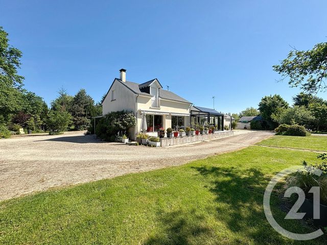 Maison à vendre - 6 pièces - 231,20 m2 - La Ferte St Cyr - 41 - CENTRE