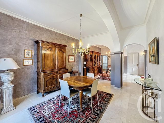 Maison à vendre - 8 pièces - 243,84 m2 - Chabris - 36 - CENTRE