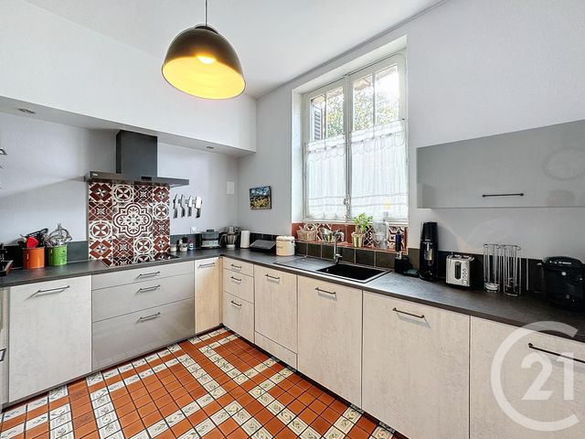 Maison à vendre - 8 pièces - 243,84 m2 - Chabris - 36 - CENTRE