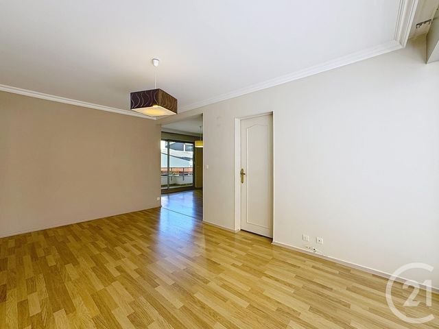 Appartement F3 à vendre - 3 pièces - 83,88 m2 - Romorantin Lanthenay - 41 - CENTRE