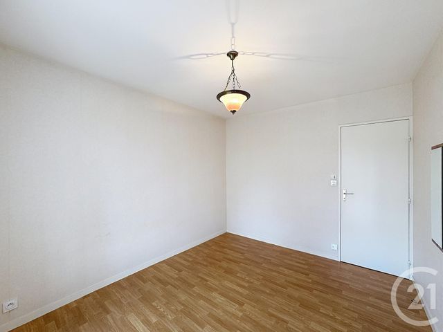 Appartement F3 à louer - 3 pièces - 82 m2 - Romorantin Lanthenay - 41 - CENTRE