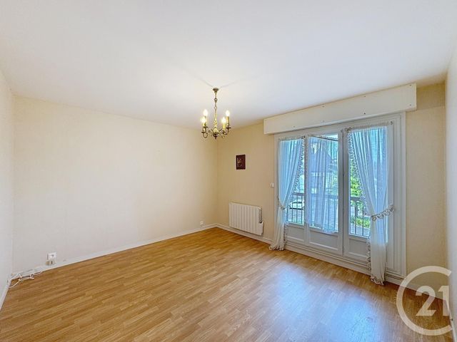 Appartement F3 à louer - 3 pièces - 82 m2 - Romorantin Lanthenay - 41 - CENTRE