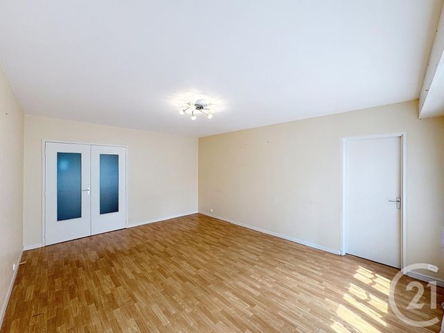 Appartement F3 à louer - 3 pièces - 82 m2 - Romorantin Lanthenay - 41 - CENTRE