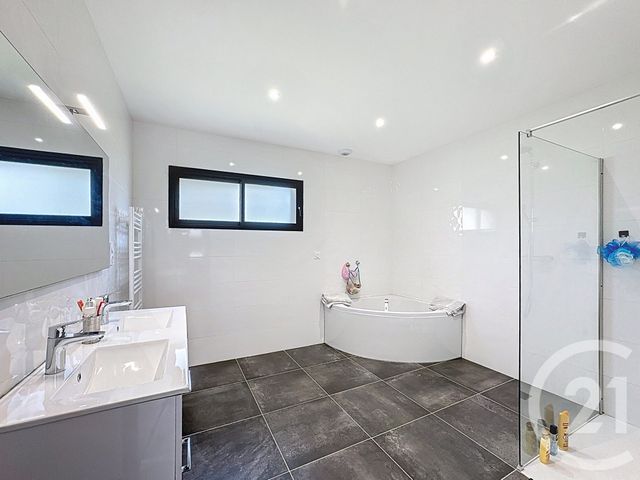 Maison à vendre - 5 pièces - 144,30 m2 - Romorantin Lanthenay - 41 - CENTRE