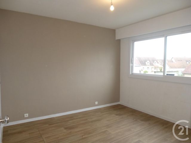 Appartement F2 à louer - 2 pièces - 53 m2 - Romorantin Lanthenay - 41 - CENTRE