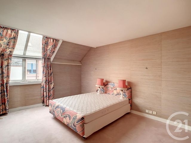 Appartement Duplex à vendre - 8 pièces - 275 m2 - Salbris - 41 - CENTRE