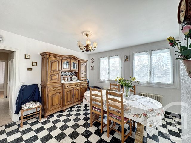 Maison à vendre - 4 pièces - 94,40 m2 - Salbris - 41 - CENTRE