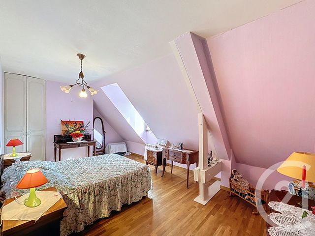 Maison à vendre - 6 pièces - 211,10 m2 - Selles St Denis - 41 - CENTRE