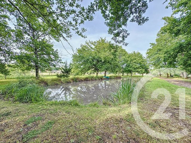 Maison à vendre - 6 pièces - 211,10 m2 - Selles St Denis - 41 - CENTRE