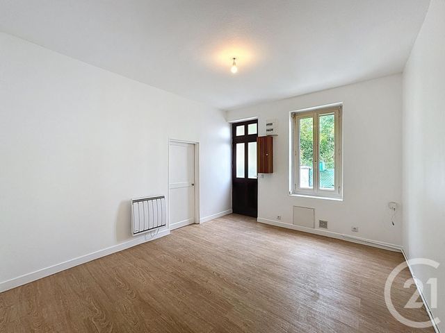 Maison à louer - 2 pièces - 44,48 m2 - Vierzon - 18 - CENTRE