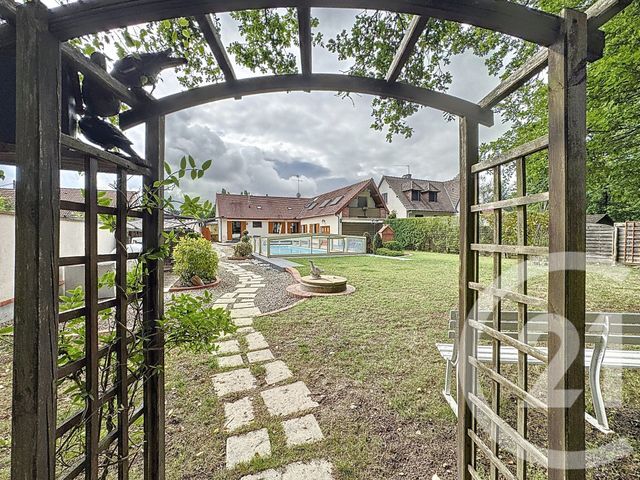 Maison à vendre - 7 pièces - 118,18 m2 - Neuvy Sur Barangeon - 18 - CENTRE