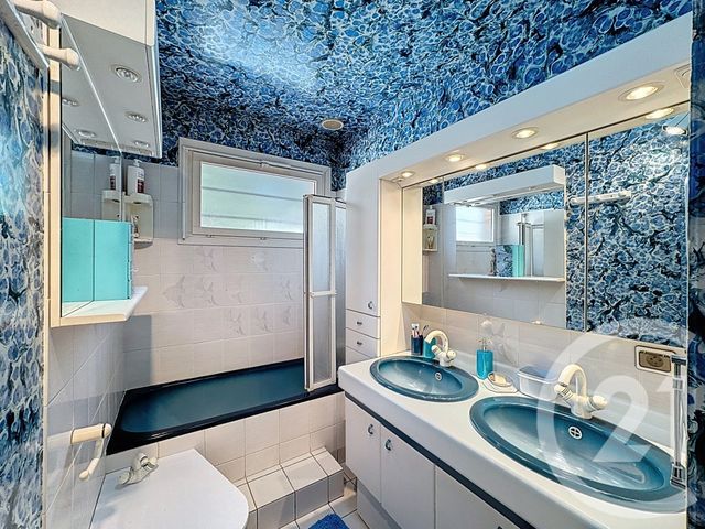 Maison à vendre - 7 pièces - 118,18 m2 - Neuvy Sur Barangeon - 18 - CENTRE