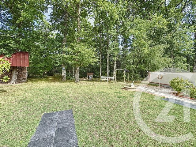 Maison à vendre - 7 pièces - 118,18 m2 - Neuvy Sur Barangeon - 18 - CENTRE