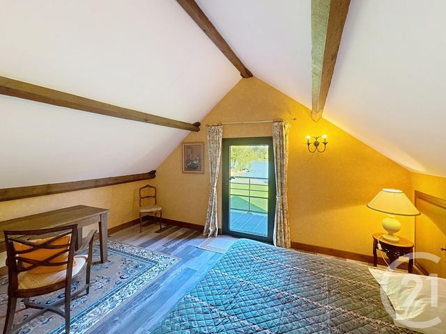 Maison à vendre - 24 pièces - 869,70 m2 - 18 - CENTRE