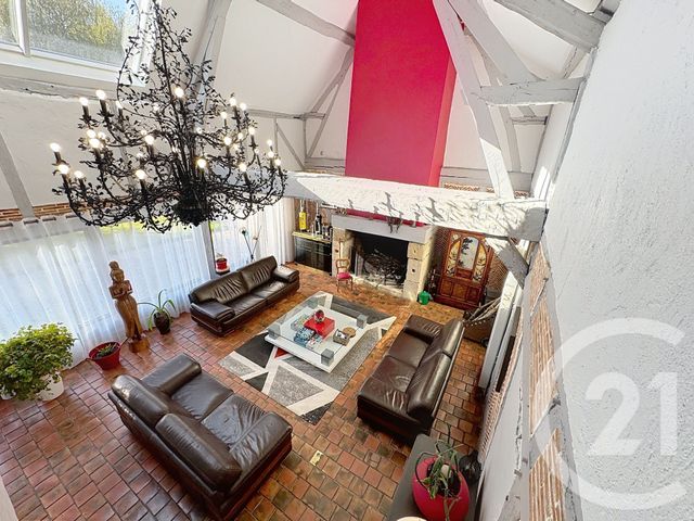 Maison à vendre - 24 pièces - 869,70 m2 - 18 - CENTRE