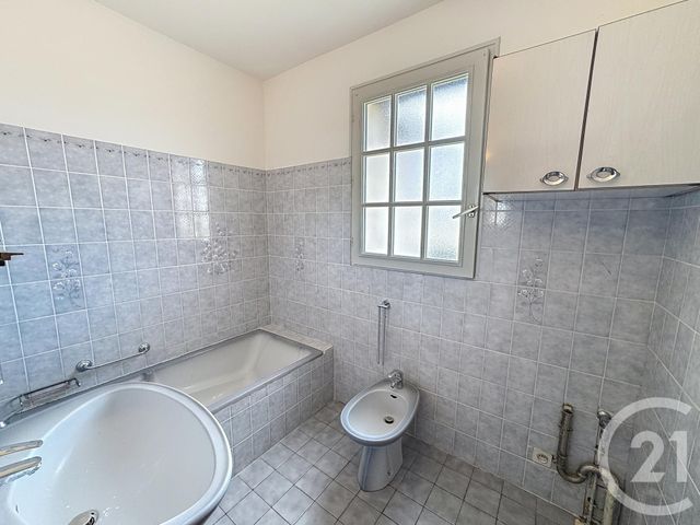 Maison à vendre - 6 pièces - 125 m2 - Nouan Le Fuzelier - 41 - CENTRE