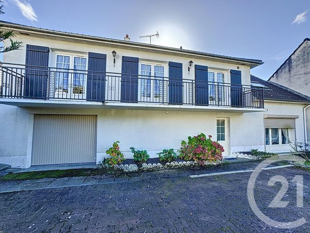 Maison à vendre - 7 pièces - 133,91 m2 - Nouan Le Fuzelier - 41 - CENTRE