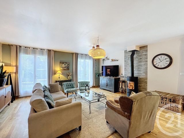 Maison à vendre - 7 pièces - 155,65 m2 - Nouan Le Fuzelier - 41 - CENTRE