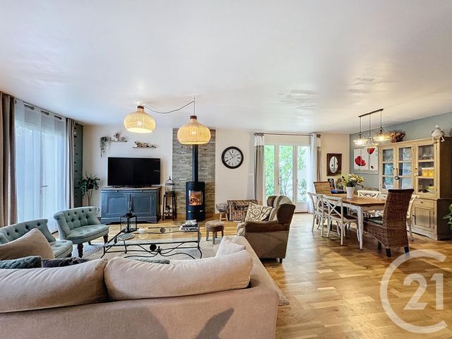 Maison à vendre - 7 pièces - 155,65 m2 - Nouan Le Fuzelier - 41 - CENTRE