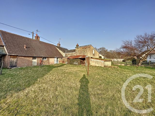 Maison à vendre - 3 pièces - 70 m2 - Clemont - 18 - CENTRE