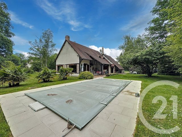 Maison à vendre - 7 pièces - 186,90 m2 - Nouan Le Fuzelier - 41 - CENTRE