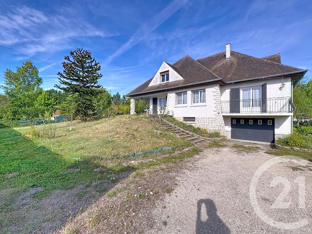 Maison à vendre - 6 pièces - 196 m2 - Neung Sur Beuvron - 41 - CENTRE