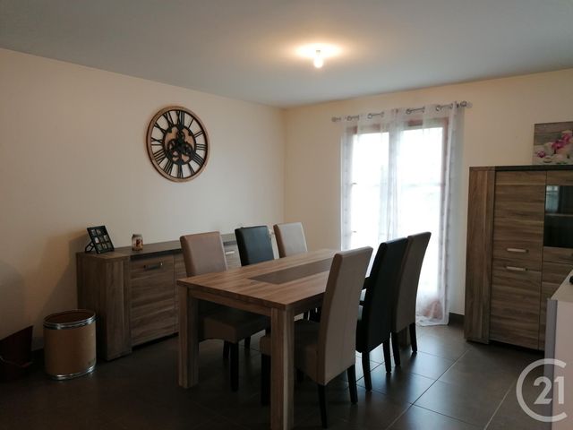 Maison à louer - 3 pièces - 93 m2 - La Ferte Beauharnais - 41 - CENTRE